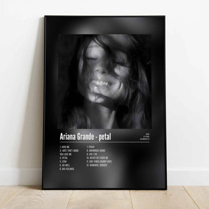 Poster Ariana Grande - petal